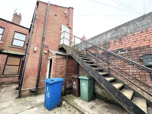 Photo 6- click for photo gallery